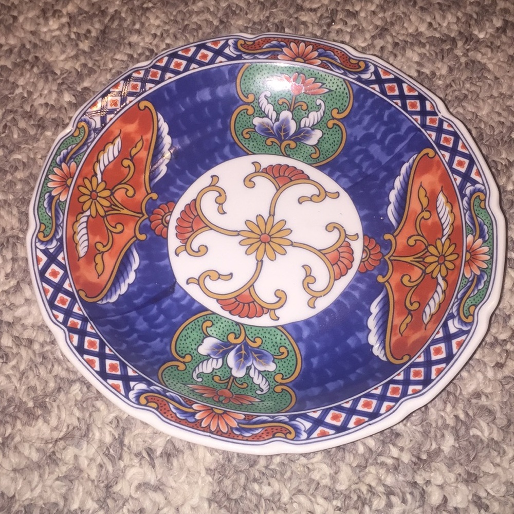 Japanese decorative bowl